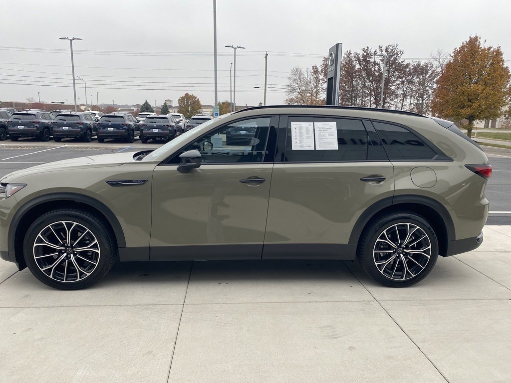 Certified 2025 MAZDA CX-70 Plug-In Hybrid w/ Premium Pkg image 4