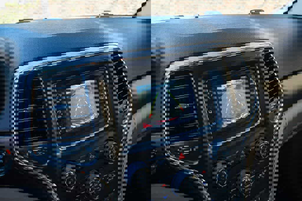 Used 2016 Jeep Grand Cherokee Laredo w/ Quick Order Package 23E image 22