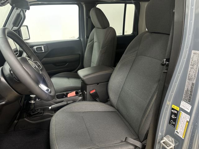 Used 2025 Jeep Wrangler Unlimited Sahara w/ Safety Group image 14