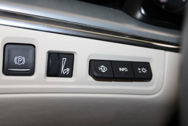 Certified 2025 Cadillac XT5 Premium Luxury w/ Technology Package AWD/4WD image 25