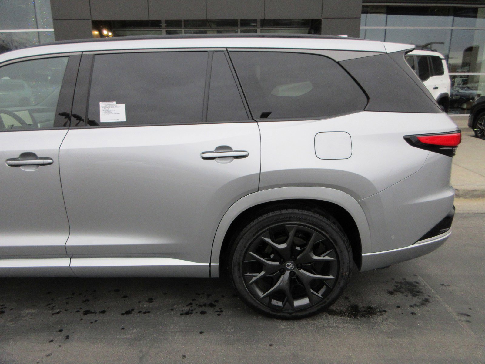 New 2026 Lexus TX 500h AWD image 5