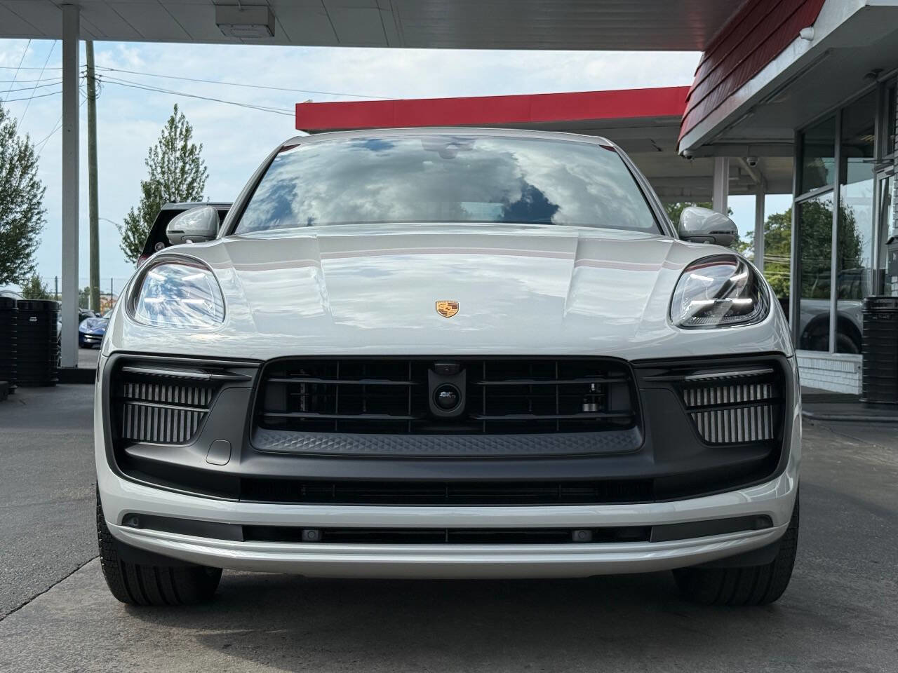 Used 2025 Porsche Macan GTS image 7