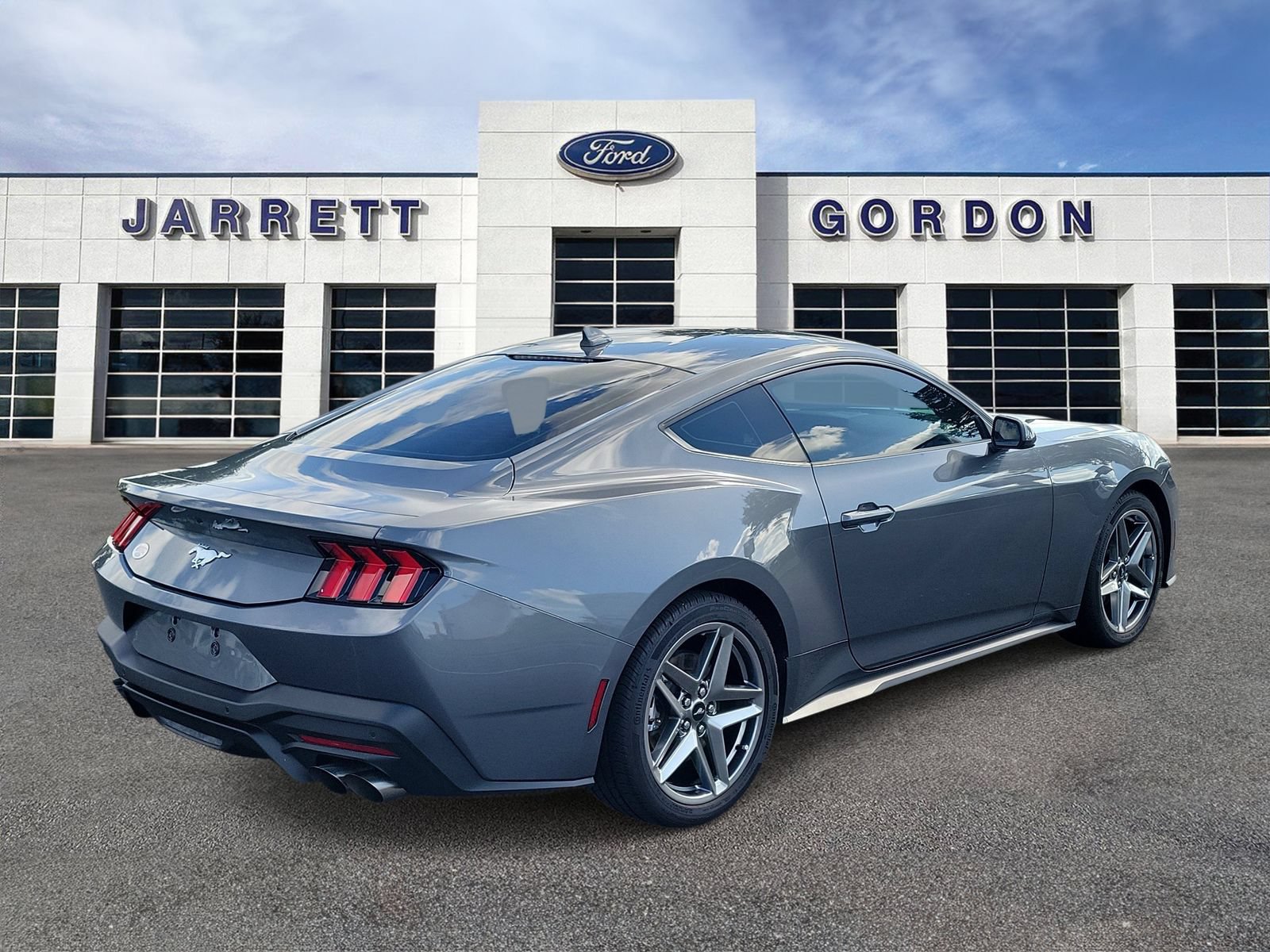 Certified 2024 Ford Mustang Coupe RWD image 4