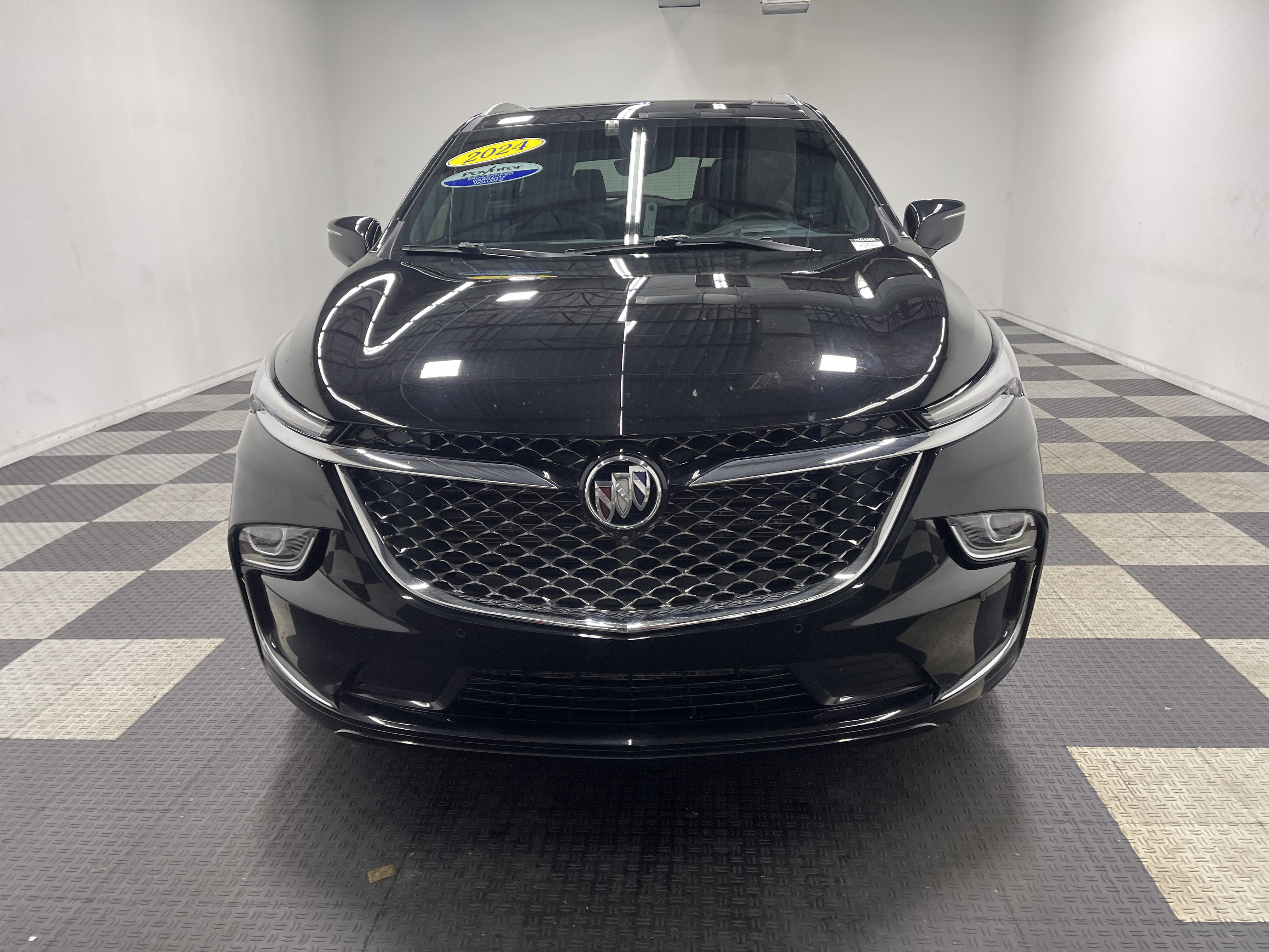 Used 2024 Buick Enclave Avenir image 7