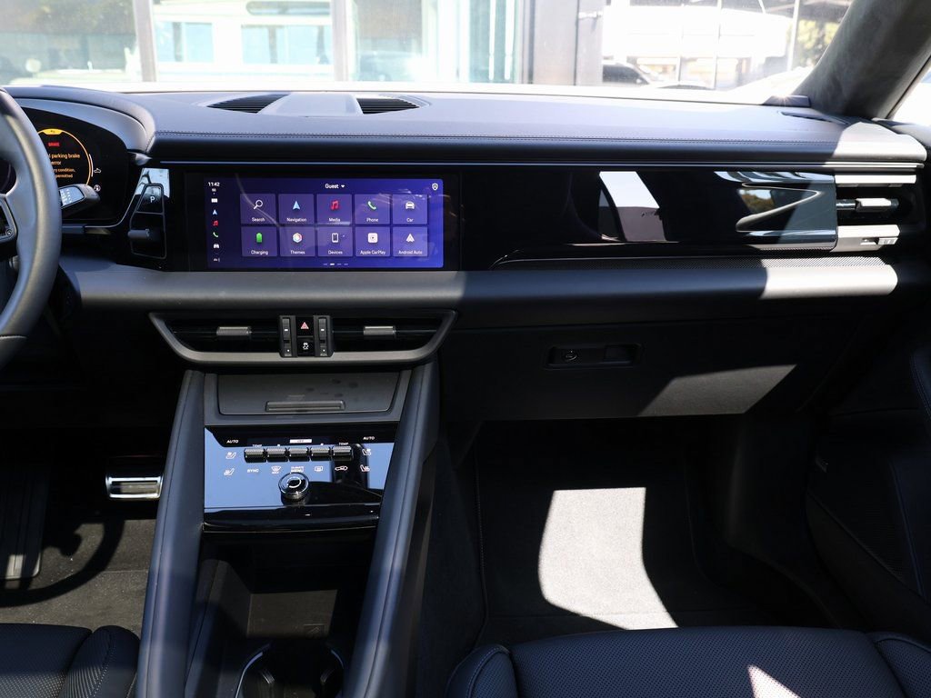 Used 2025 Porsche Macan Turbo Electric image 27