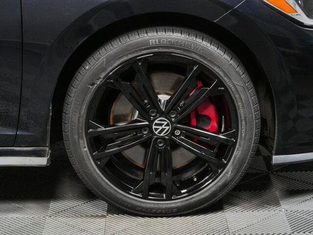 Used 2022 Volkswagen Jetta GLI Autobahn FWD image 12