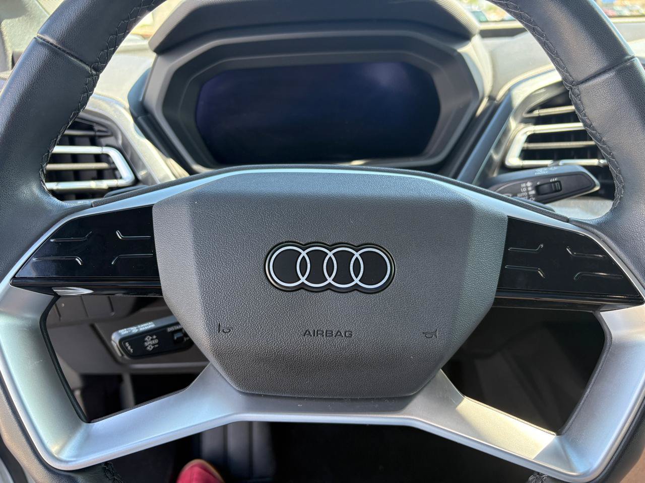Used 2024 Audi Q4 e-tron Quattro Premium Plus w/ Premium Plus AWD/4WD image 15