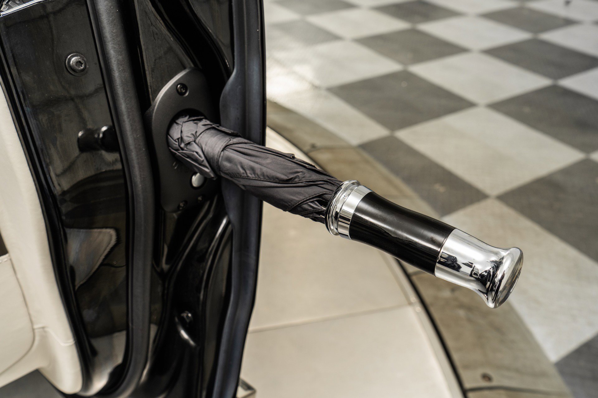 Used 2022 Rolls-Royce Cullinan image 36