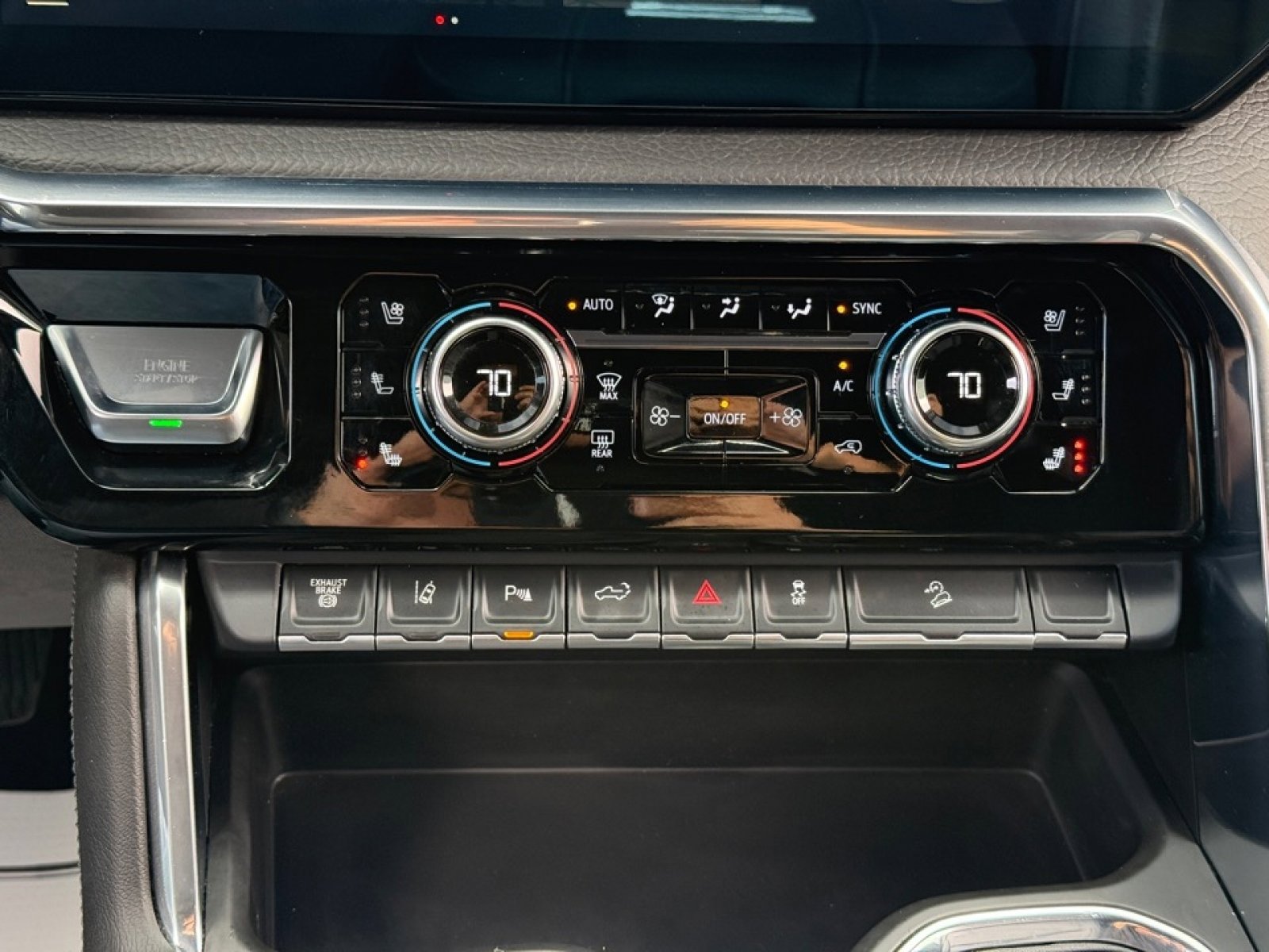 Used 2025 GMC Sierra 2500 Denali w/ Technology Package image 31