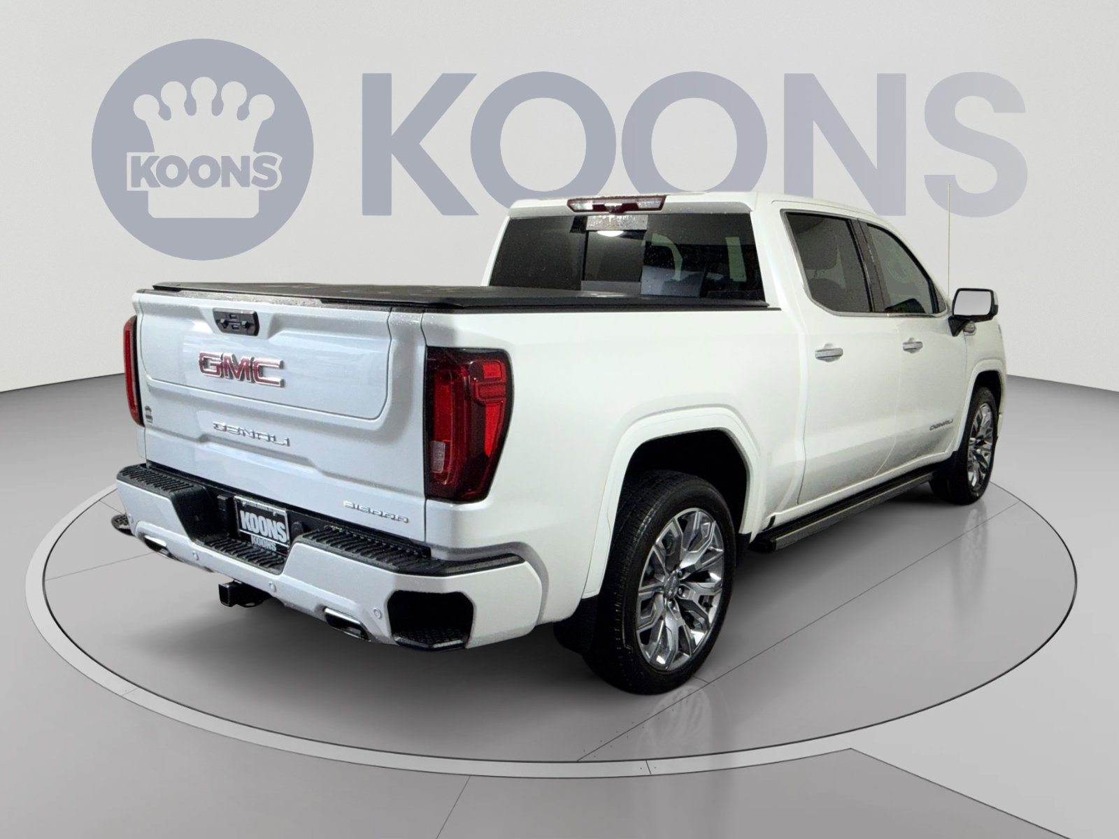 Used 2024 GMC Sierra 1500 Denali AWD/4WD image 7