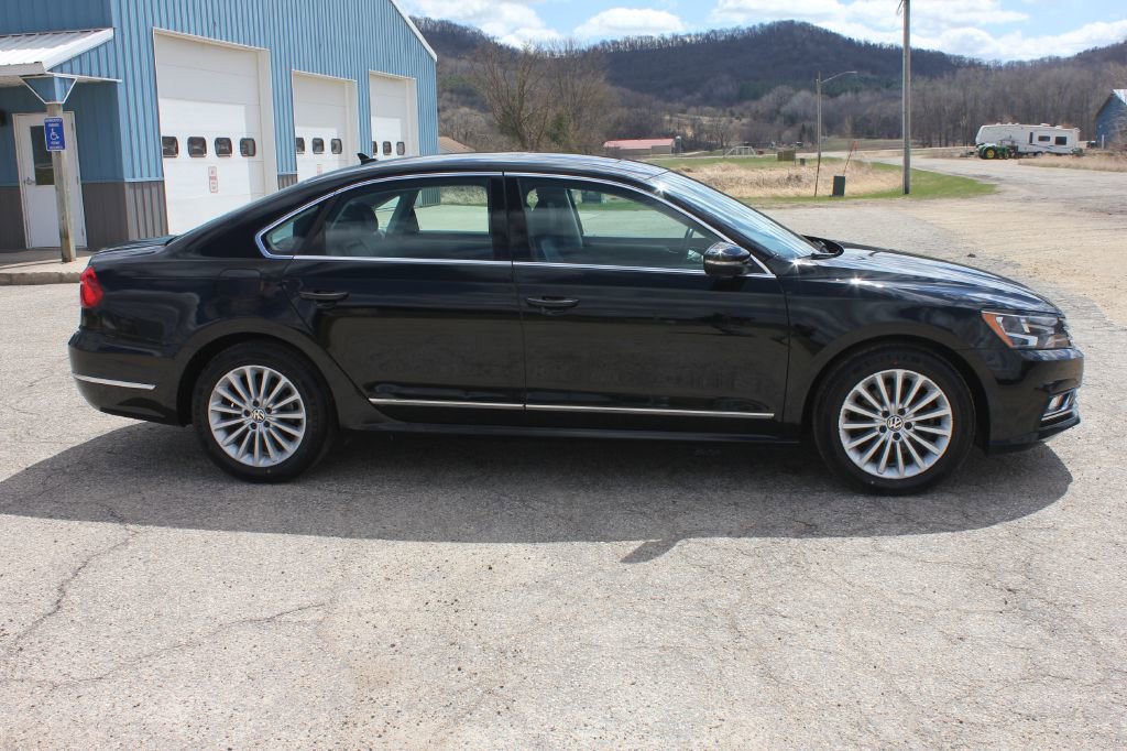 Used 2016 Volkswagen Passat 1.8T SE image 5