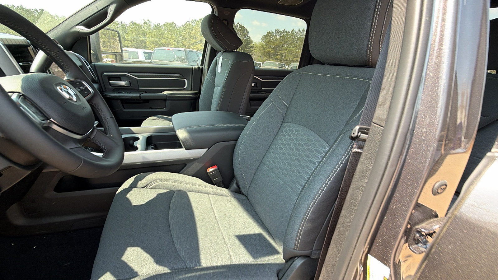 New 2026 RAM 2500 Big Horn AWD/4WD image 17