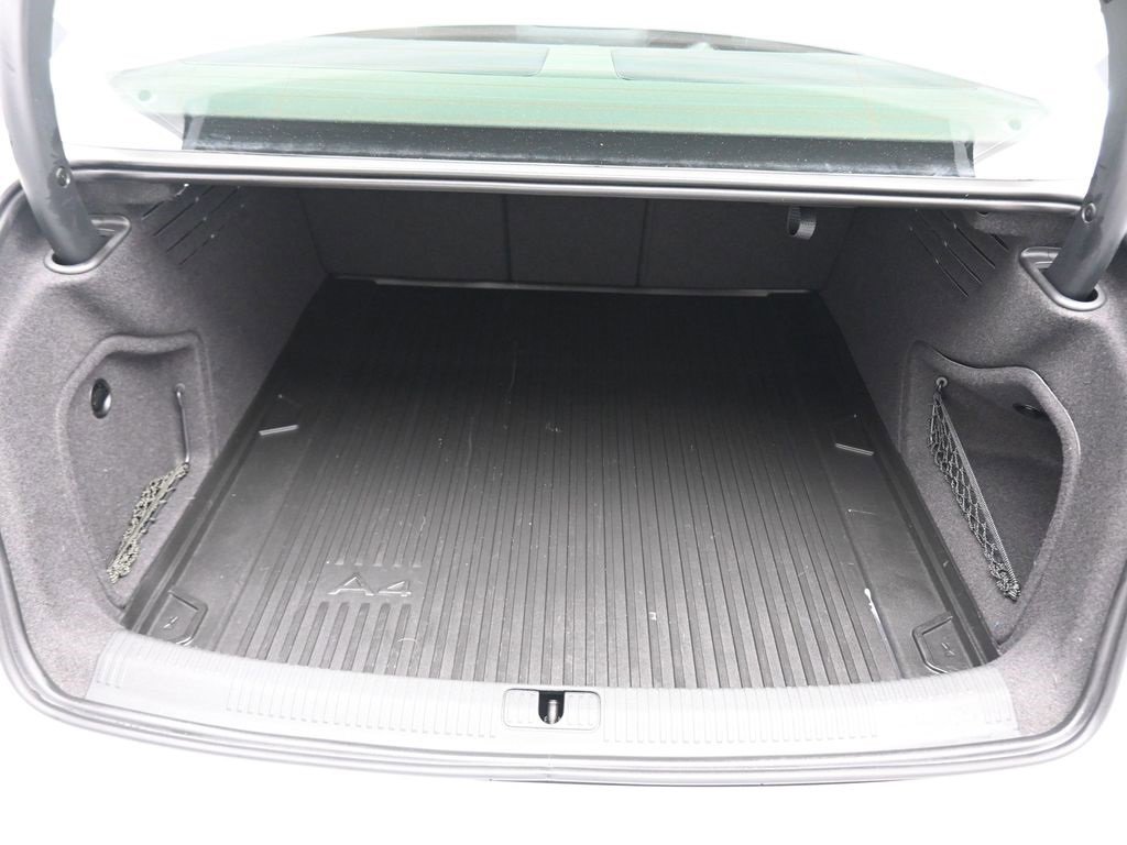 Used 2022 Audi A4 2.0T Premium image 46