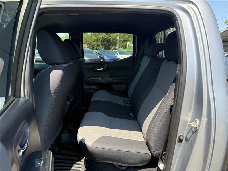 Used 2020 Toyota Tacoma TRD Off-Road AWD/4WD image 25