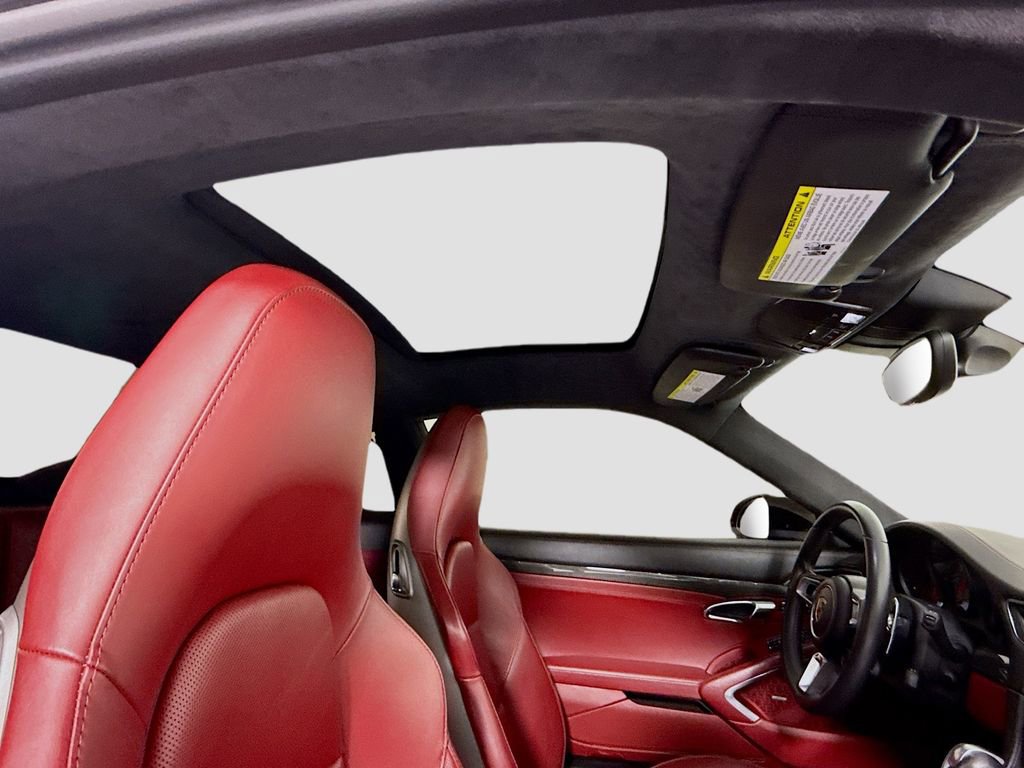 Used 2017 Porsche 911 Carrera 4S image 18