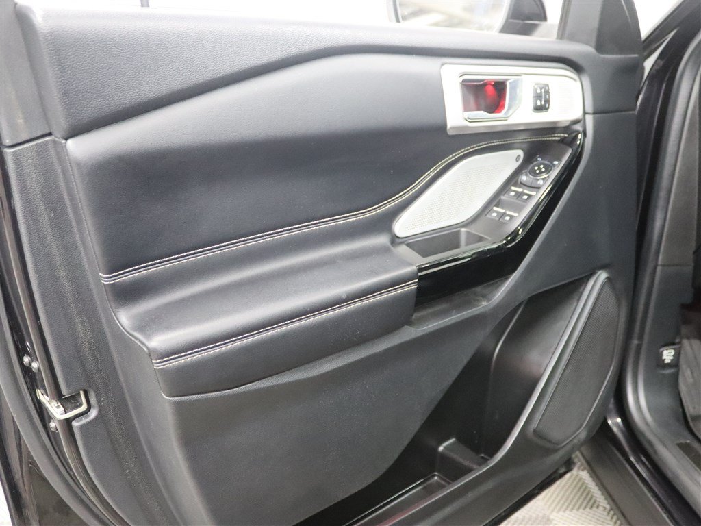 Used 2022 Ford Explorer ST w/ Equipment Group 401A AWD/4WD image 16