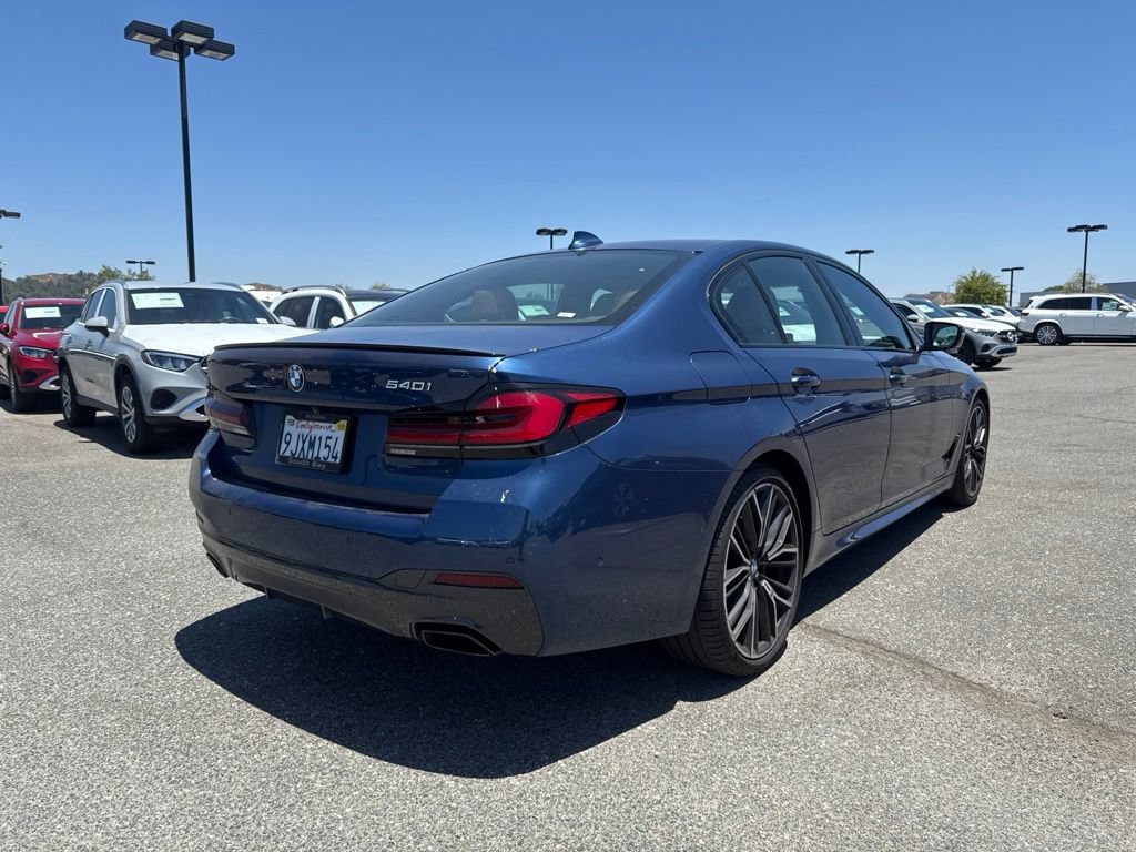Used 2023 BMW 540i w/ M Sport Package RWD image 5