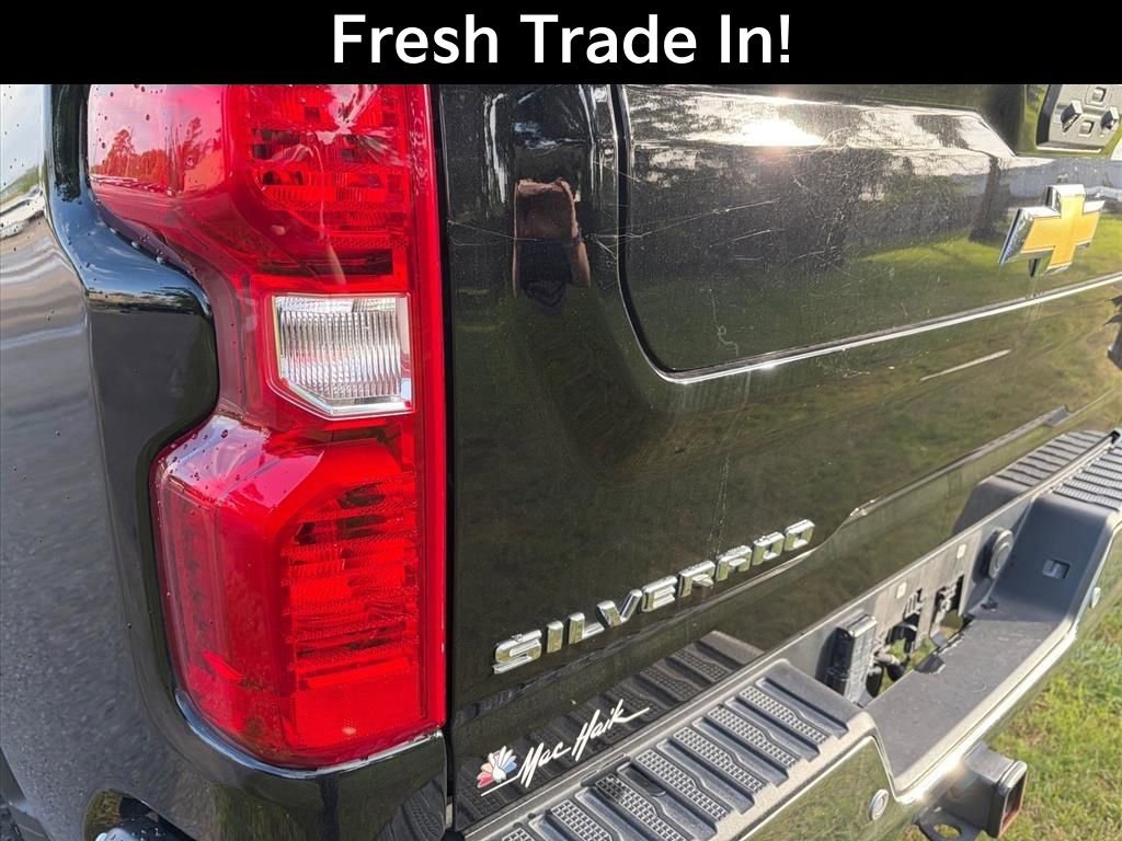 Used 2024 Chevrolet Silverado 2500 LT w/ Texas Edition image 11