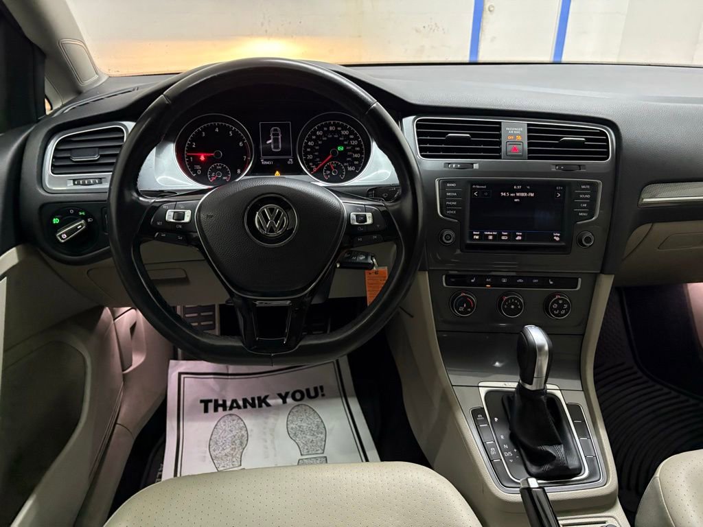 Used 2017 Volkswagen Golf Alltrack SE image 28