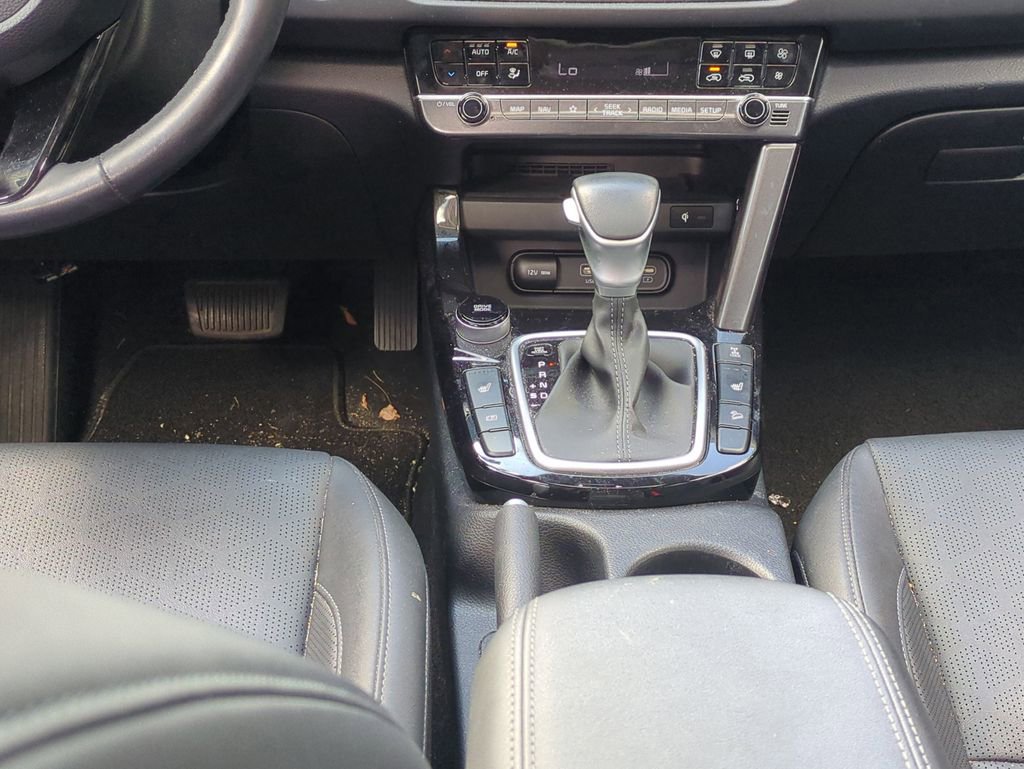 Used 2024 Kia Seltos EX image 19