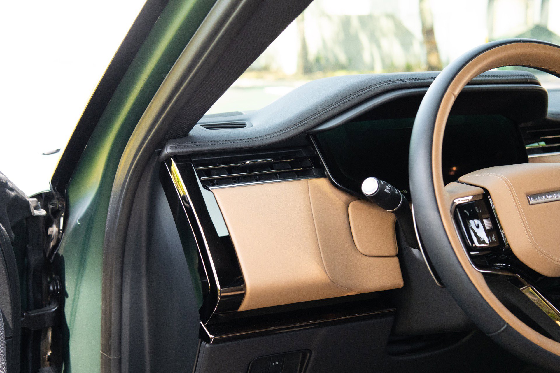 Used 2025 Land Rover Range Rover Sport Dynamic SE AWD/4WD image 38