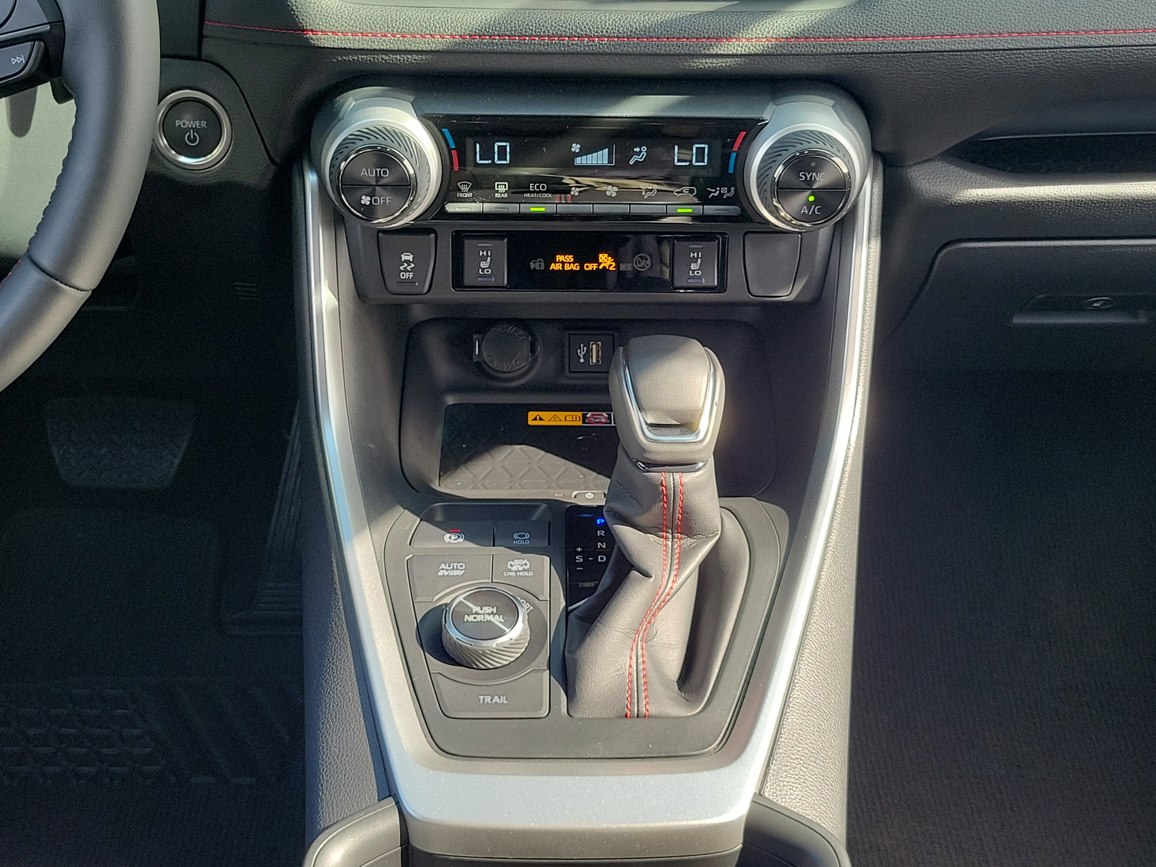 Used 2025 Toyota RAV4 XSE image 18