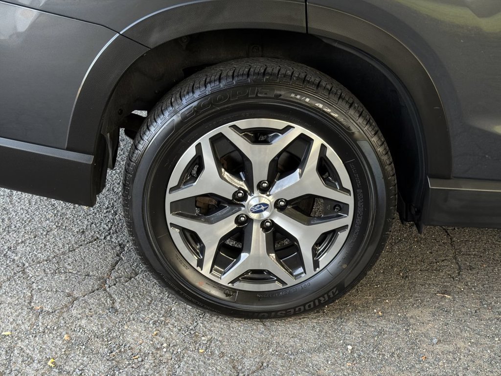 Certified 2023 Subaru Forester Premium AWD/4WD image 12