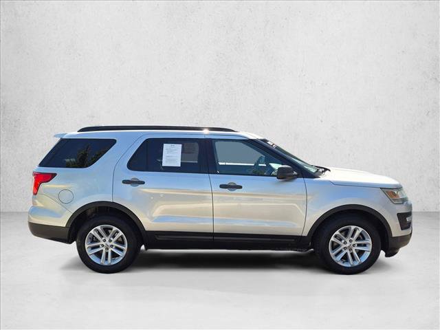 Used 2017 Ford Explorer FWD image 4
