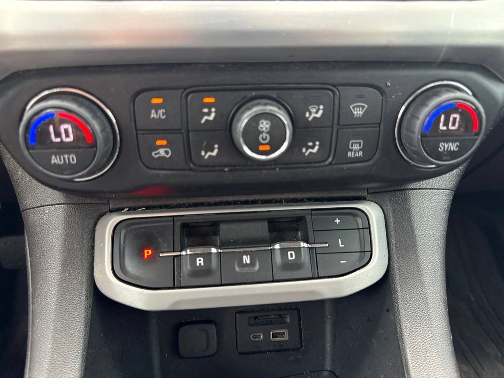 Used 2023 GMC Acadia SLT w/ Elevation Edition FWD image 25