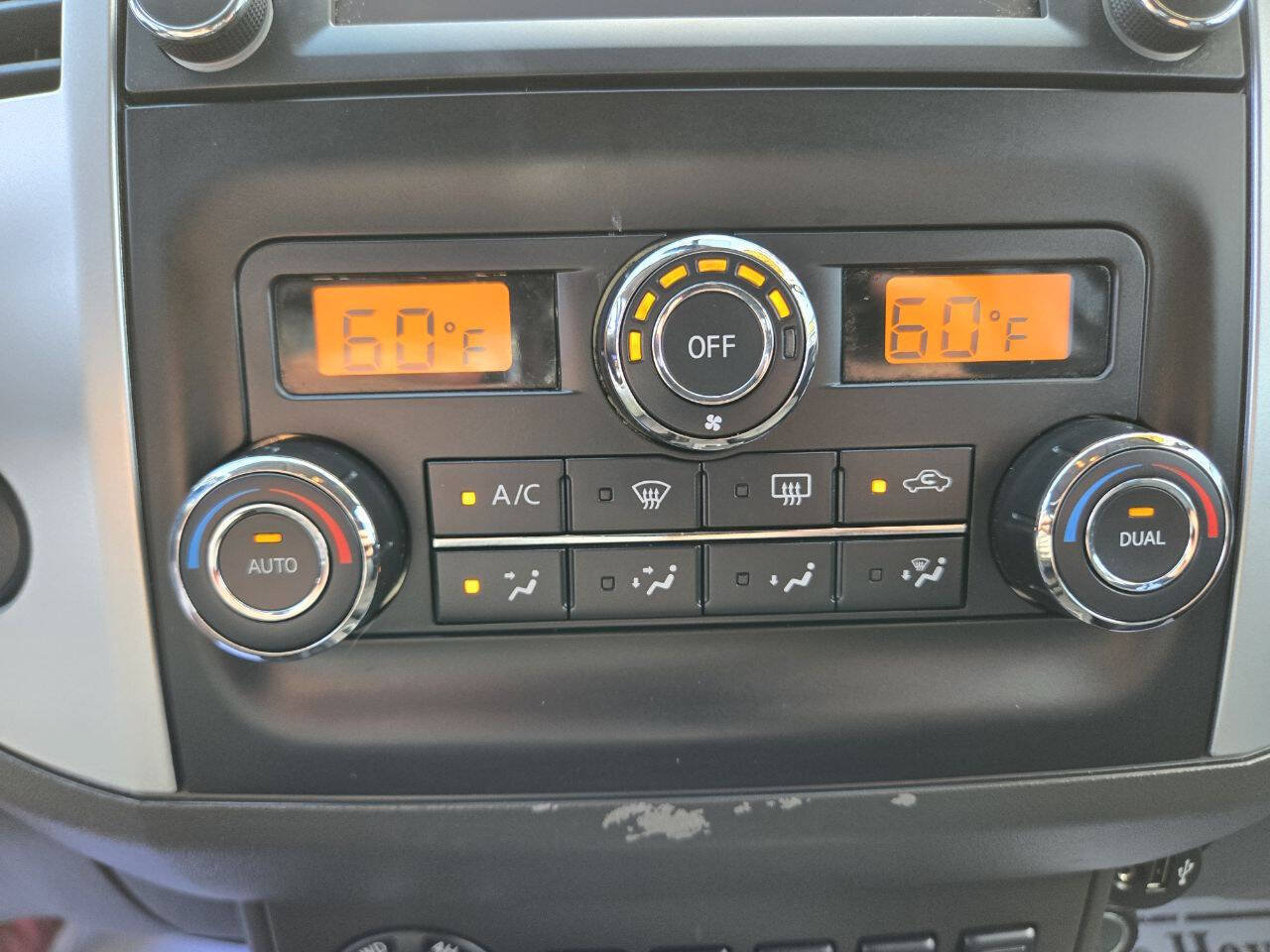 Used 2017 Nissan Frontier PRO-4X w/ Pro-4x Luxury Package AWD/4WD image 31