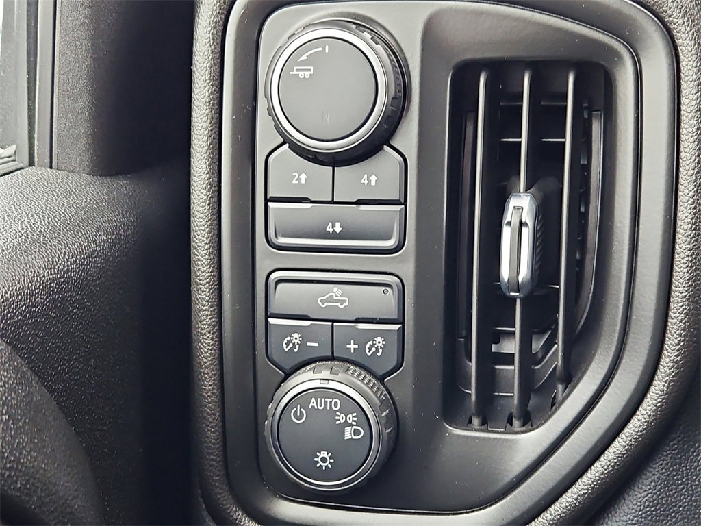 Certified 2022 Chevrolet Silverado 2500 Custom w/ Gooseneck/5TH Wheel Package image 20