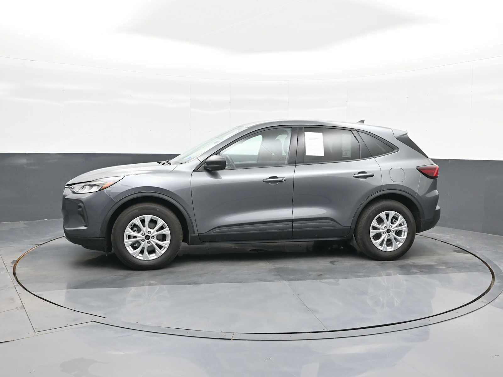 Used 2025 Ford Escape Active image 5