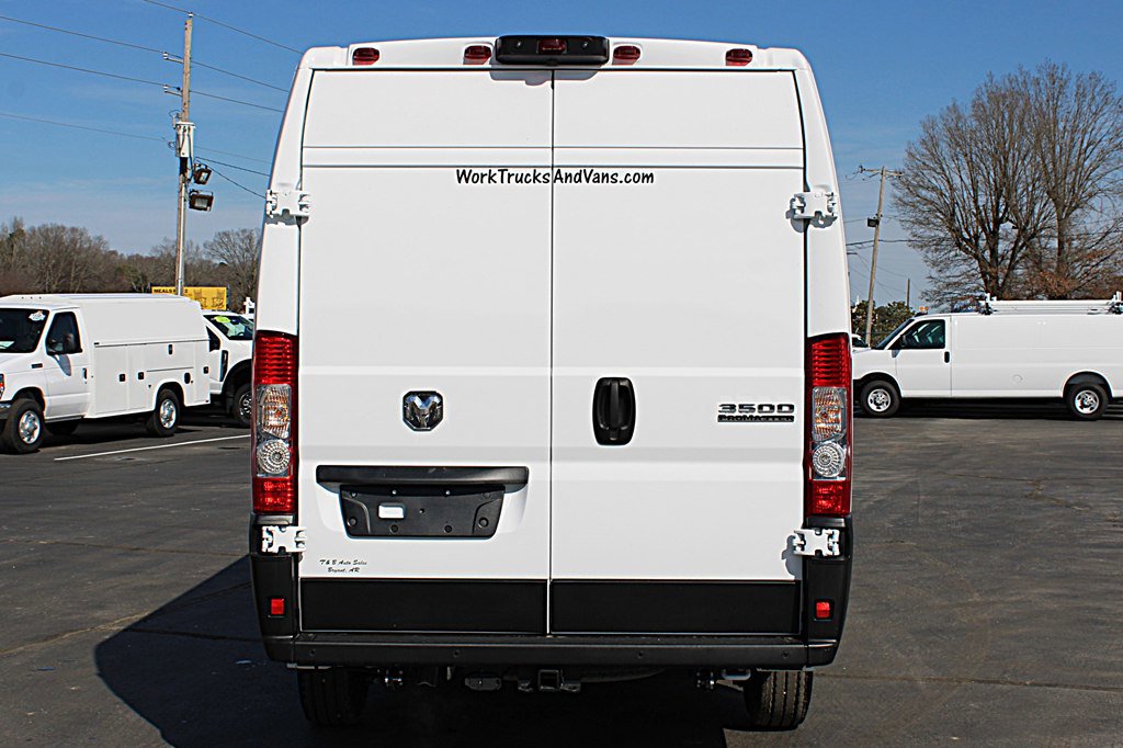 Used 2025 RAM ProMaster 3500 w/ Convenience Group image 10
