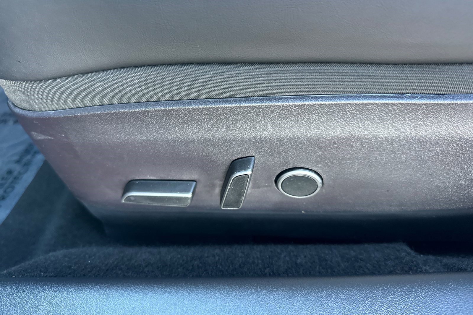 Used 2022 Tesla Model 3 Standard Range image 14