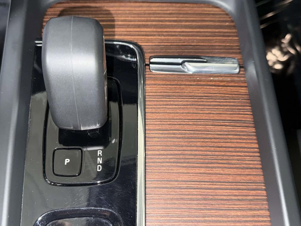Used 2023 Volvo XC60 T8 Plus w/ Climate Package image 24