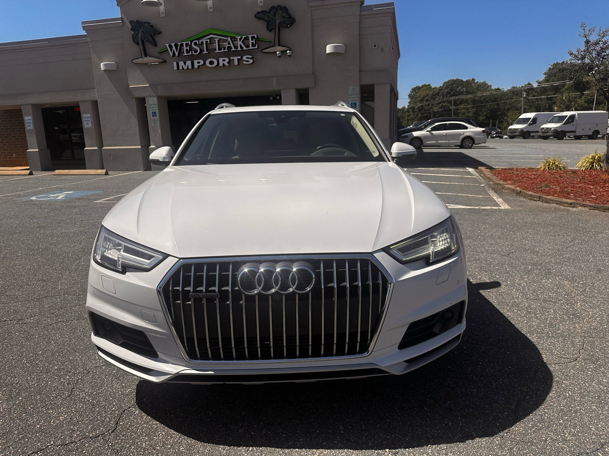 Used 2018 Audi A4 2.0T allroad Prestige w/ Prestige Package image 5