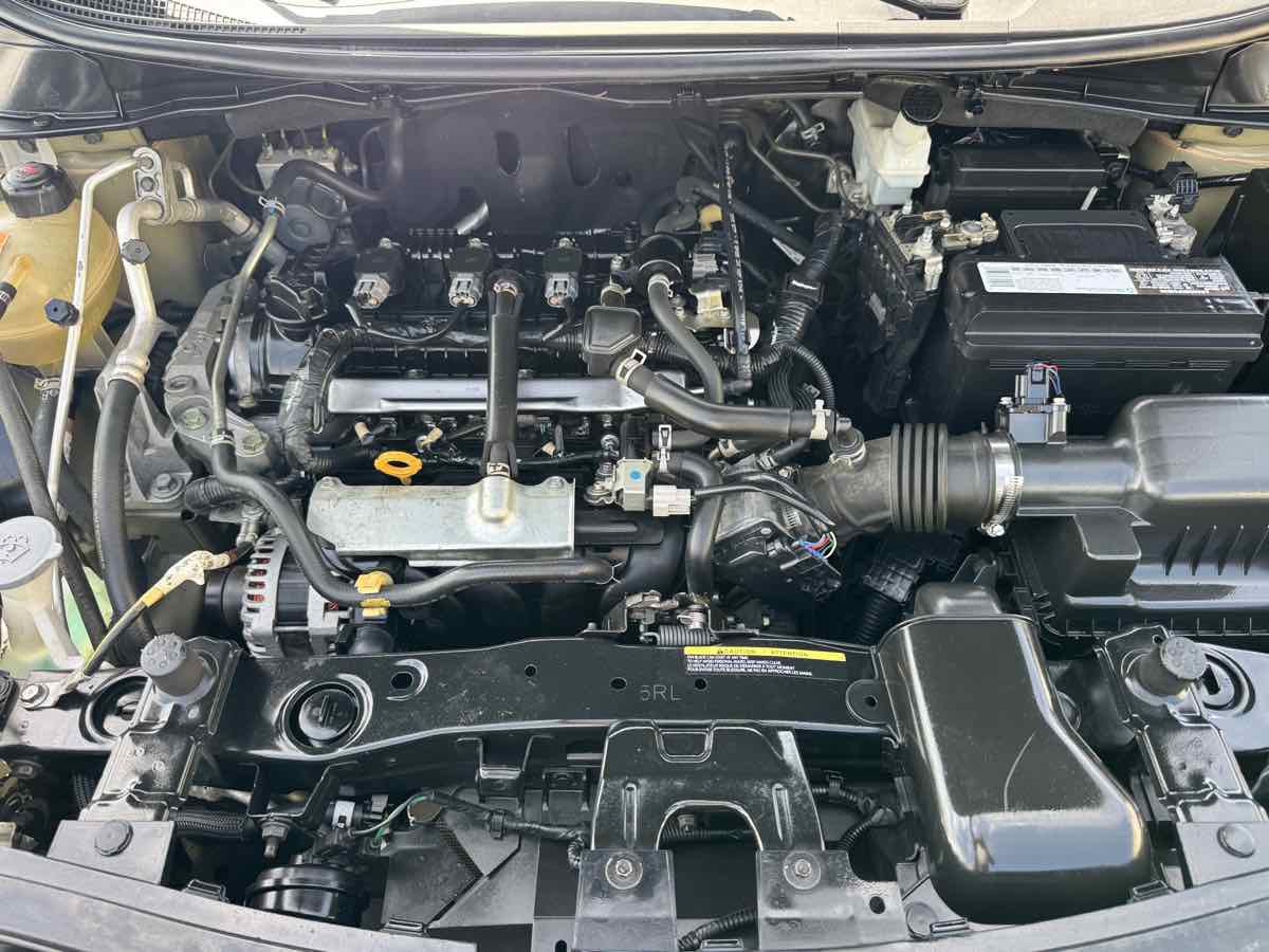 Used 2021 Nissan Versa S FWD image 7