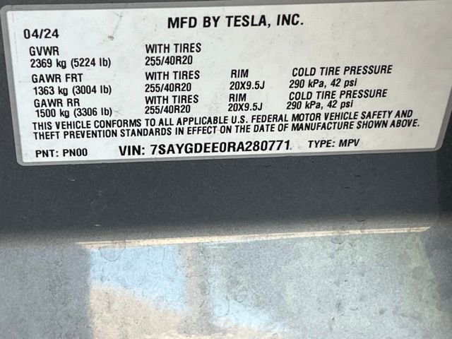 Used 2024 Tesla Model Y Long Range image 36