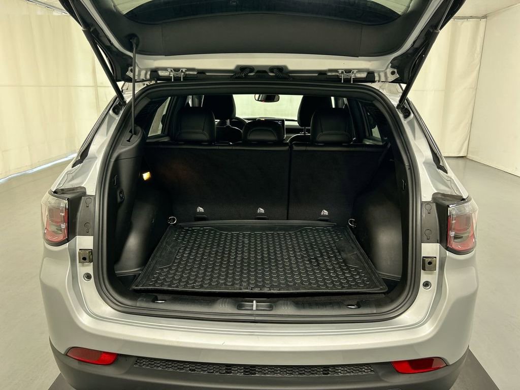 Used 2024 Jeep Compass Latitude w/ Convenience Group image 21