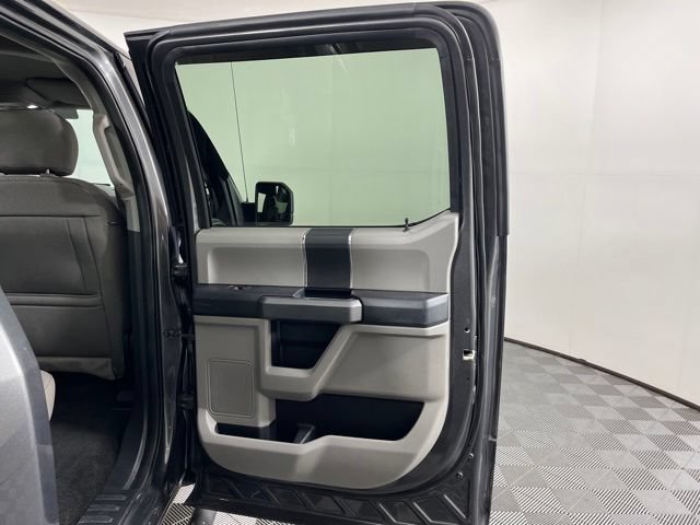 Used 2018 Ford F150 XLT AWD/4WD image 38