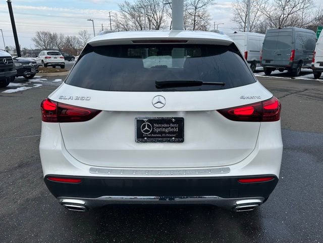 Used 2026 Mercedes-Benz GLA 250 4MATIC image 6