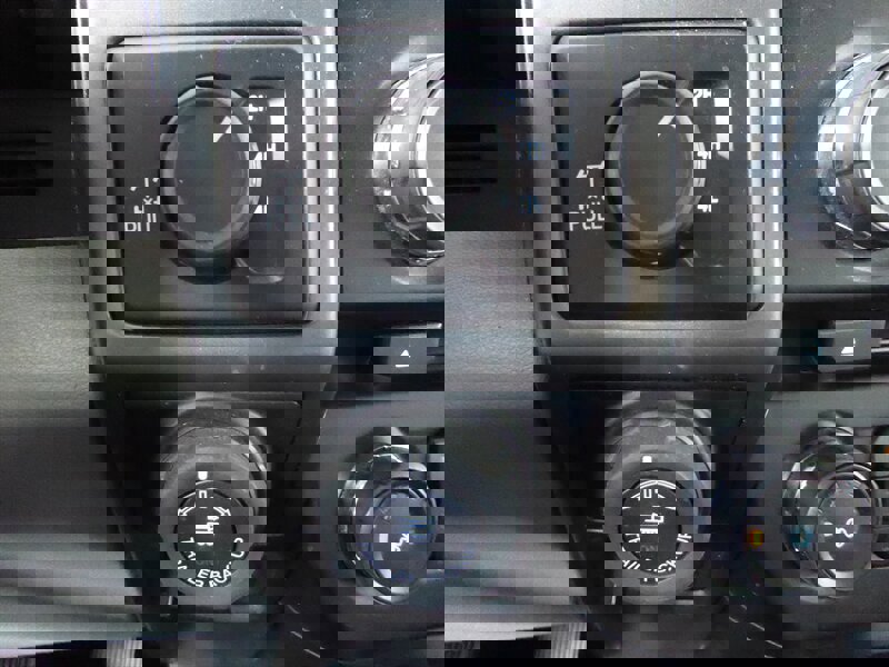 Used 2017 Ford F150 XLT w/ Equipment Group 302A Luxury image 14