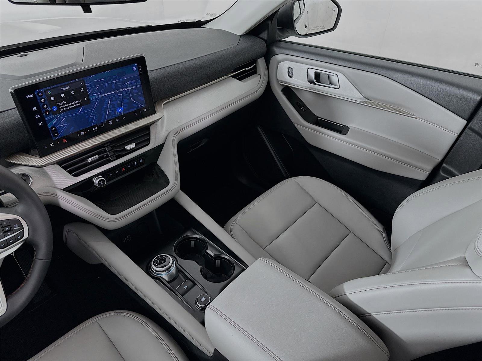 New 2026 Ford Explorer Active w/ Active Comfort Package image 25