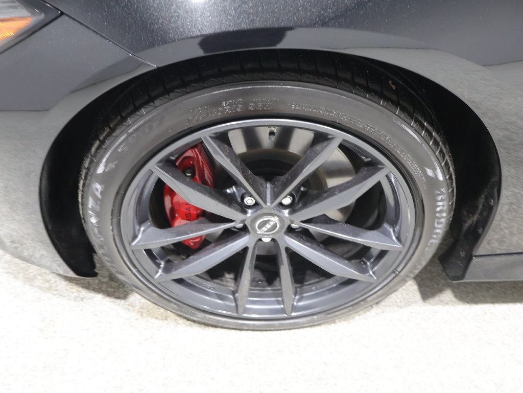 Used 2024 Nissan Z Performance w/ Floor Mat Package RWD image 9