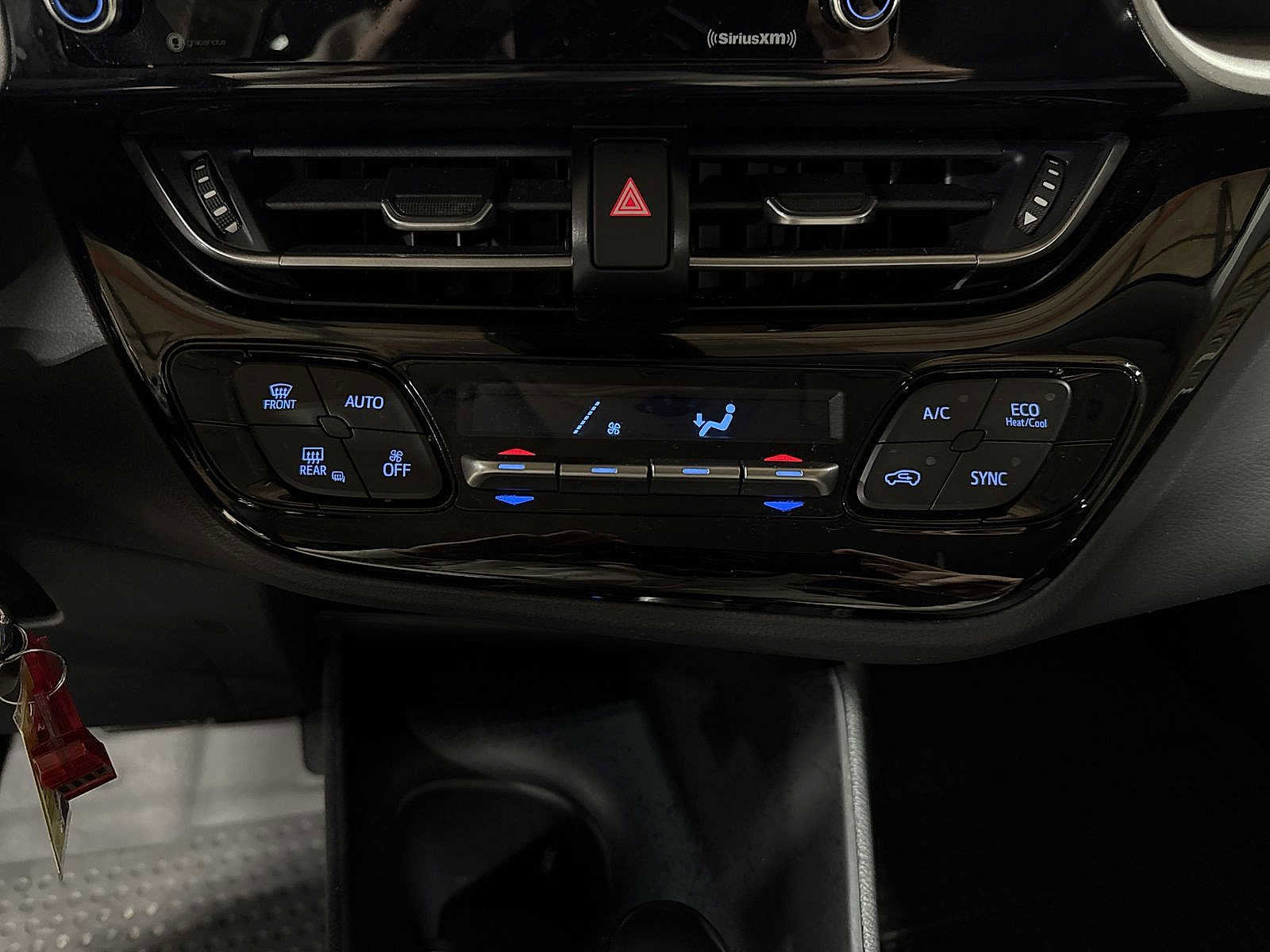 Used 2021 Toyota C-HR LE image 27