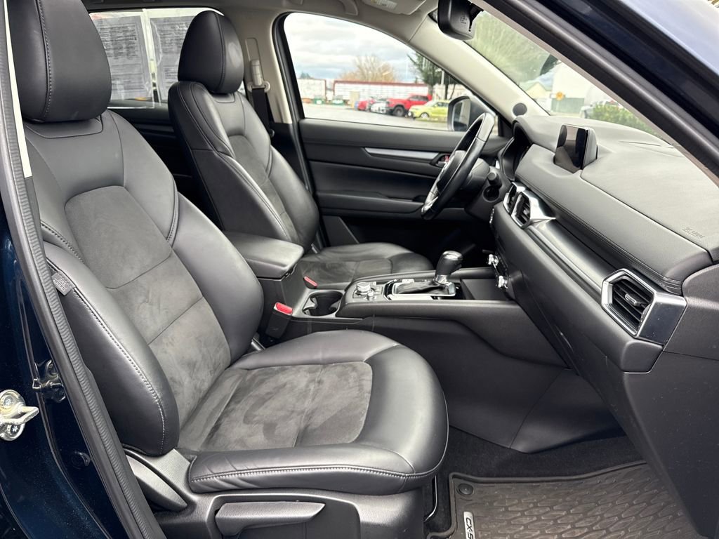 Used 2019 MAZDA CX-5 Touring image 9