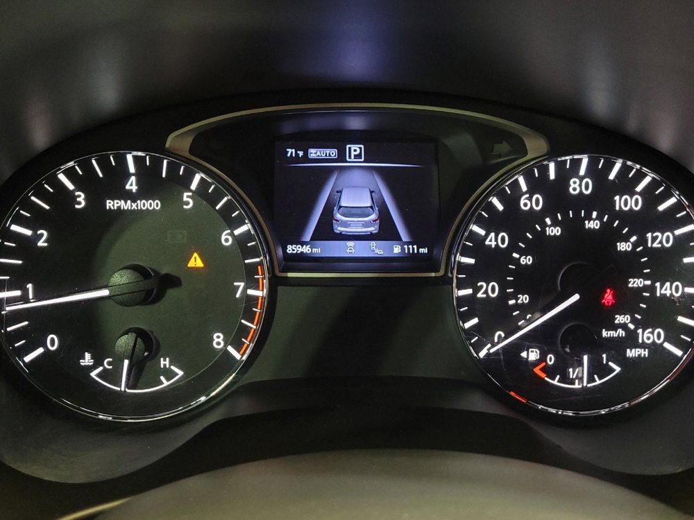 Used 2017 Nissan Pathfinder Platinum AWD/4WD image 23