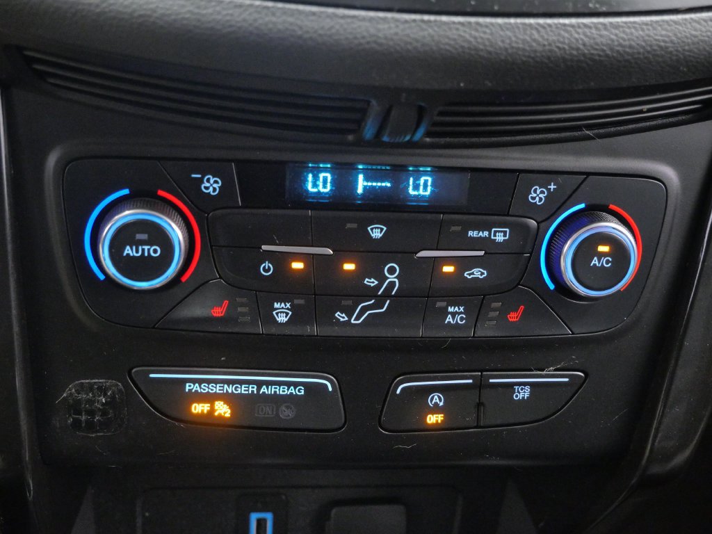 Used 2017 Ford Escape Titanium AWD/4WD image 23