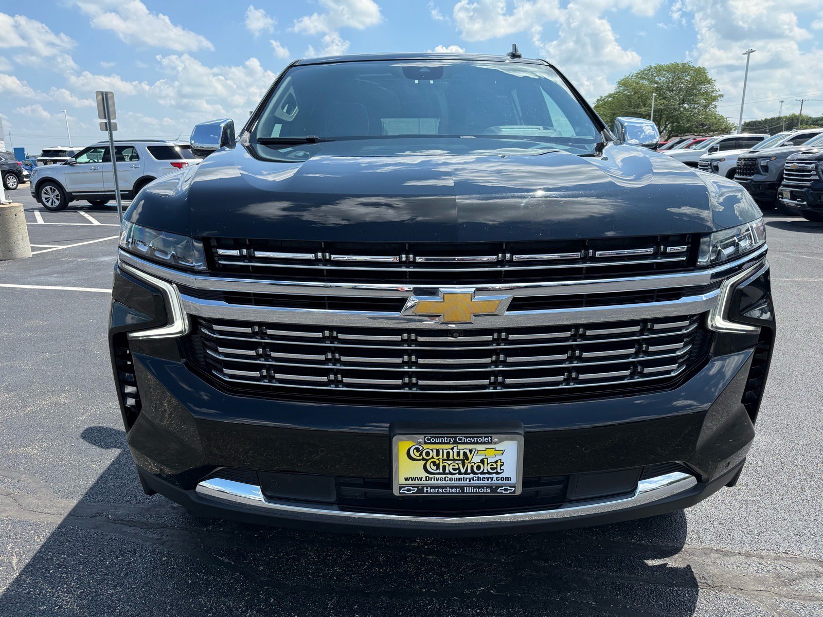 Used 2024 Chevrolet Tahoe Premier w/ Premium Package AWD/4WD image 8