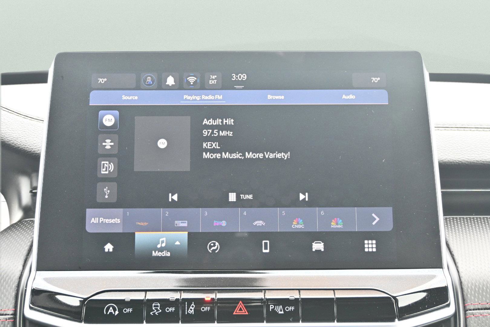 Used 2024 Jeep Compass Trailhawk image 22